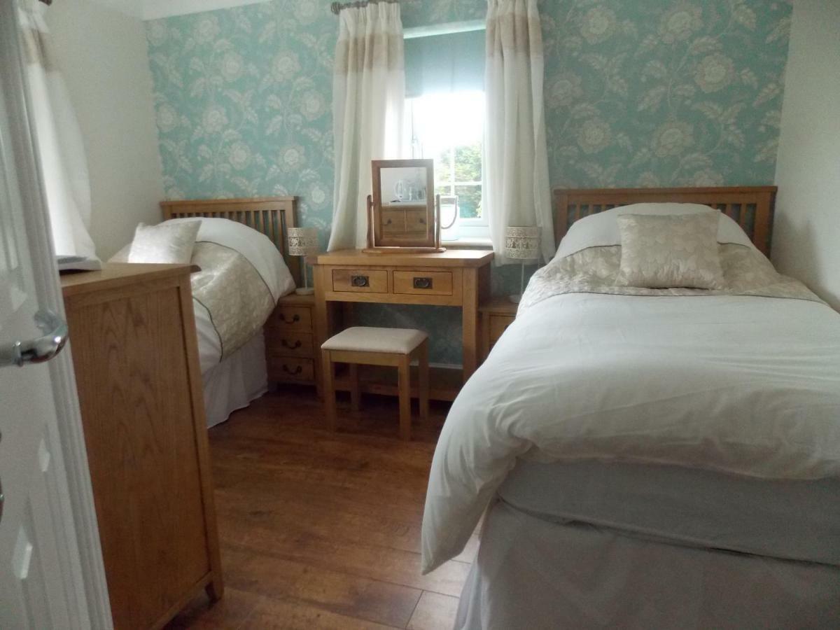 Craig Eithin B & B Caergeiliog ภายนอก รูปภาพ