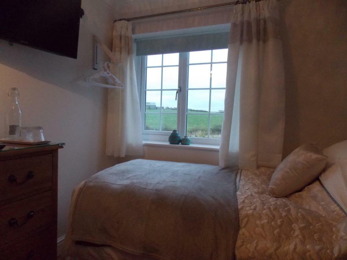 Craig Eithin B & B Caergeiliog ภายนอก รูปภาพ