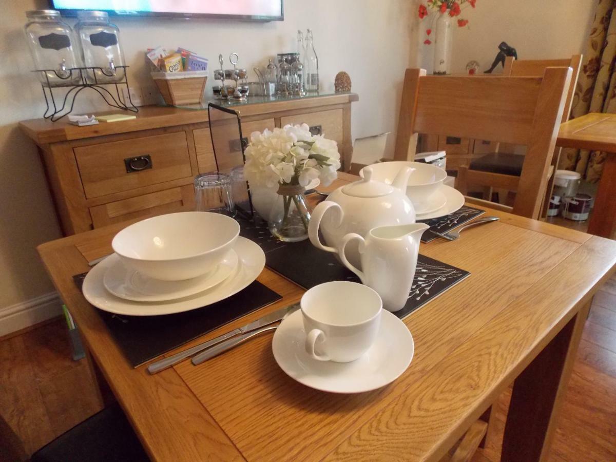 Craig Eithin B & B Caergeiliog ภายนอก รูปภาพ