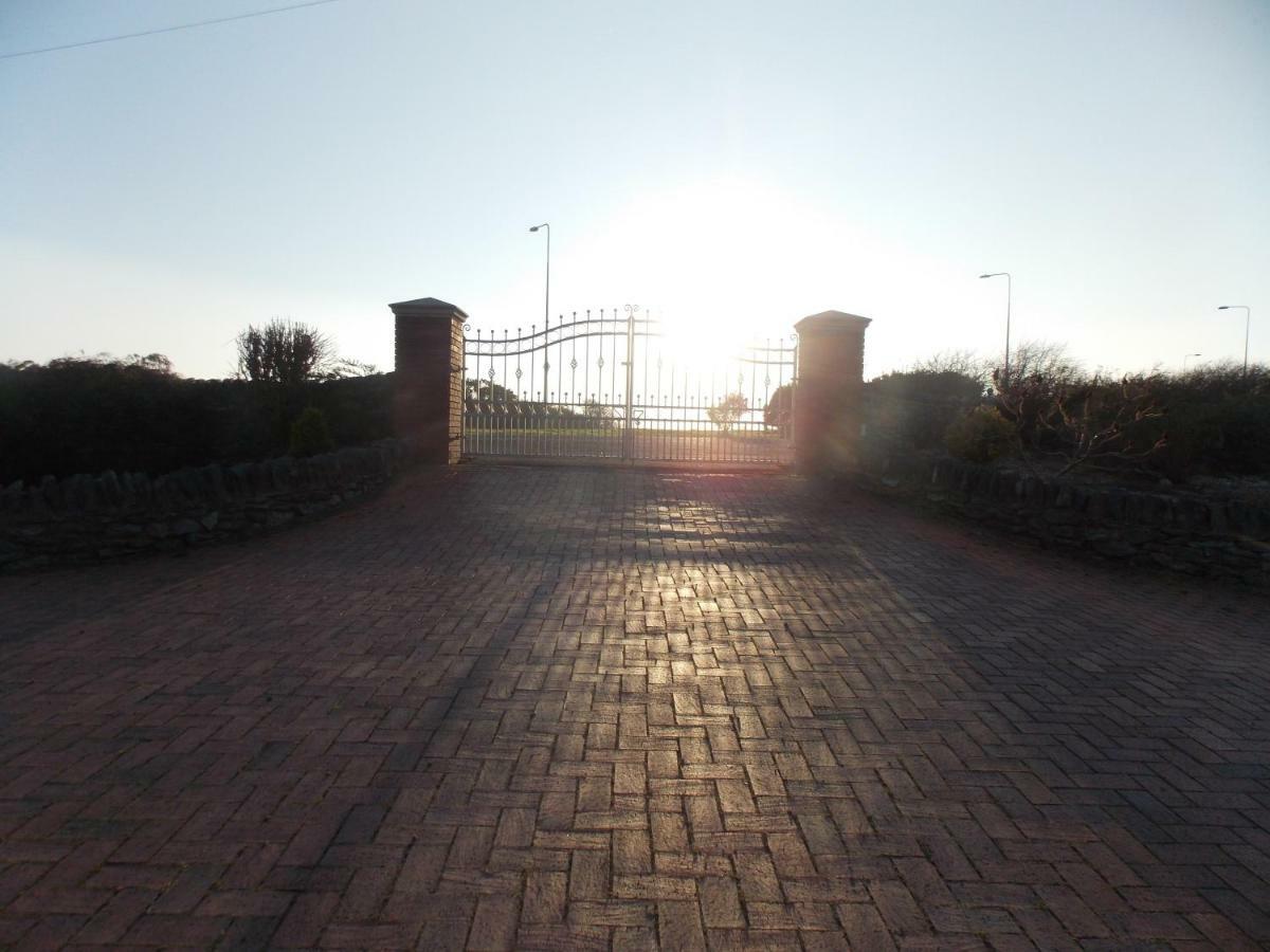Craig Eithin B & B Caergeiliog ภายนอก รูปภาพ